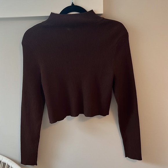 Brown H&M mock neck top - Picture 2 of 3